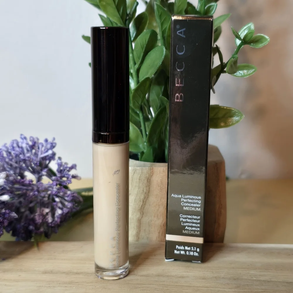 Becca Aqua Luminous Perfecting Full Coverage Concealer Shade Medium New
